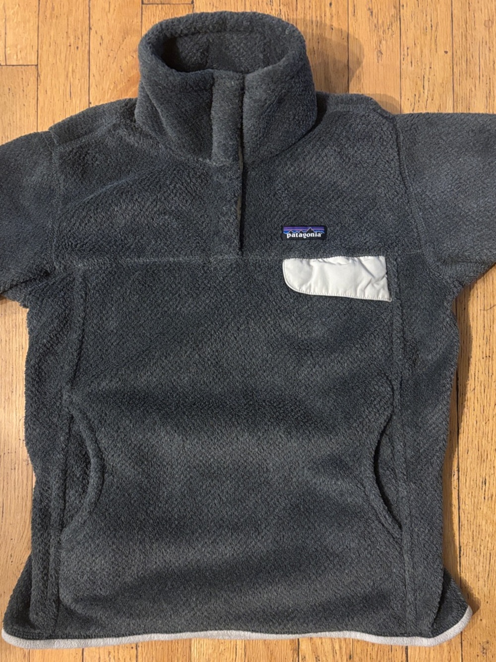 Patagonia Women’s Re-Tool Snap-T Fleece Pullover Jacket - Charcoal Gray - Medium